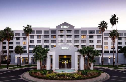Kenner - Louis Armstrong International Airport Hotel | Hilton New Orleans Airport