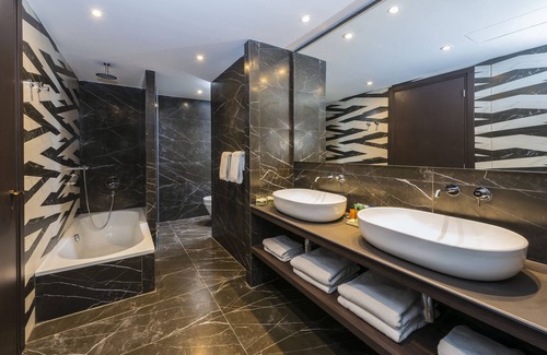 Egkomi Hotel | Hilton Nicosia