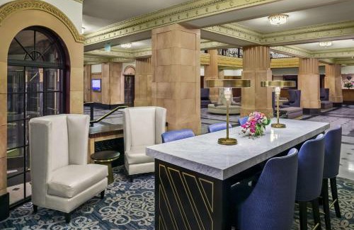 Power and Light District Hotel | Hilton President Kansas City