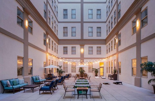 City Center Hotel | Hilton Richmond Downtown
