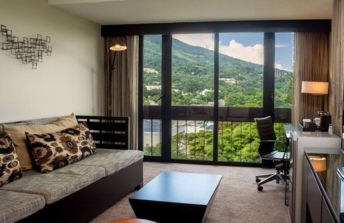 San Salvador Hotel | Hilton San Salvador