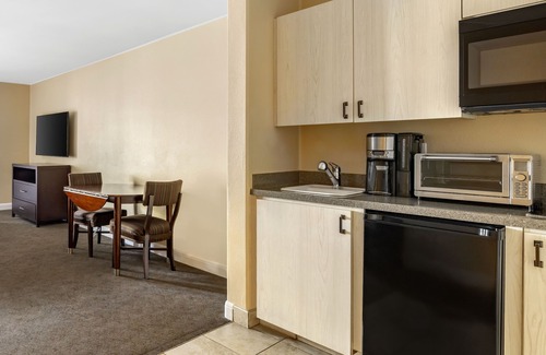 Canyon Corridor Hotel | Hilton Vacation Club Palm Canyon Palm Springs