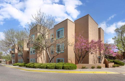 Northeast Santa Fe Resort | Hilton Vacation Club Villas de Santa Fe