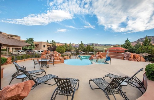 Edwardsville Apartment | Hilton VC Sedona Summit 2BR Sunset Suite with Kitchen