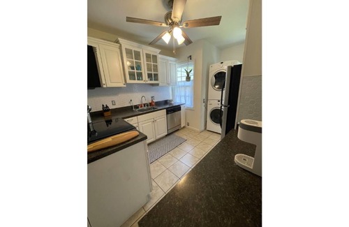 Central Newport News House | Hilton Village Home