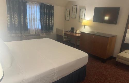 Bakersfield Hotel | Hiltop Hotel