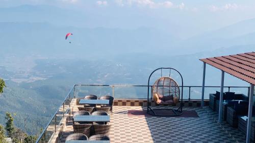 Dhulikhel Hotel | Himalayan Sunrise