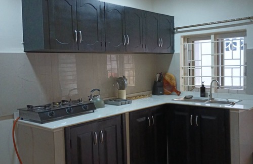 Waterloo House | HIMMA'S 3-bedroom Luxury Family House with strong WIFI.