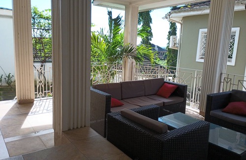 Freetown Apartment | Himma's One bedroom cozy apartment with AC, strong WiFi