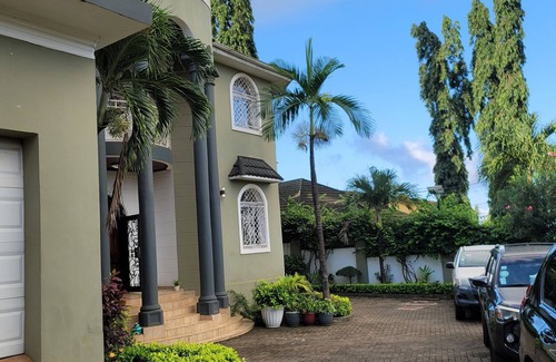 Freetown Apartment | Himma's One bedroom cozy apartment with AC, strong WiFi