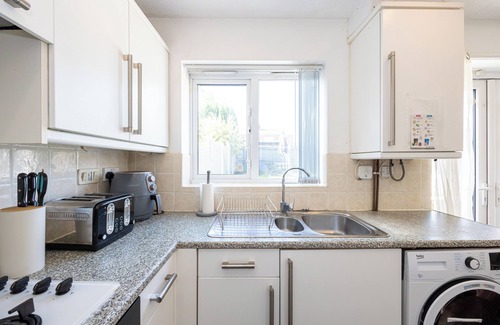 Pendlebury House | Hinchley Haven - Manchester Retreat🌟
