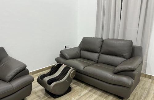 Kemaman House | Hinggap Stay