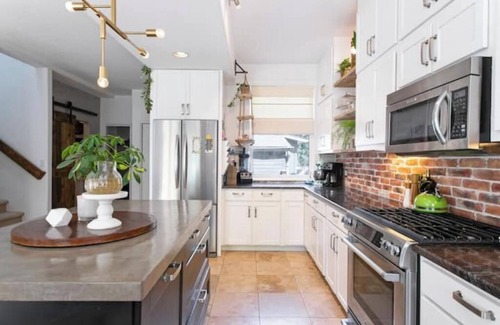Louisville House | Hip and beautiful-close to Boulder!nn