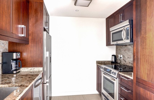 Back Bay East Apartment | Hip Back Bay Studio w/W/D, Gym & Roof, nr Copley Sq, by Blueground