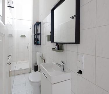 Neukoelln Apartment | Hip & Beautiful City Apartment