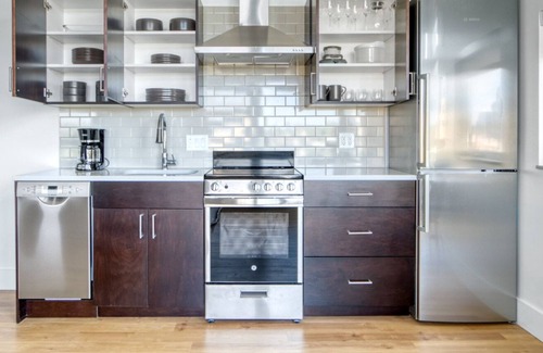 Cherry Creek Apartment | Hip Cherry Creek Studio w/ Lounge & W/D near 2nd Ave shops, by Blueground