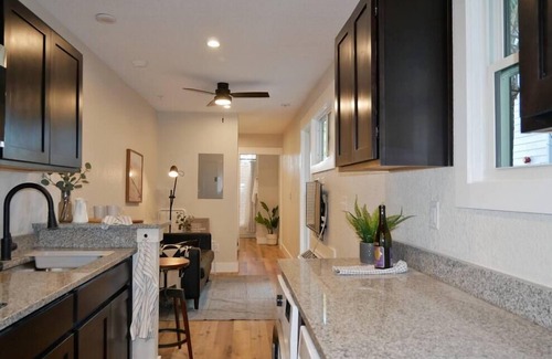 Downtown Jacksonville Apartment | Hip Container Apt - 5 Min Walk to TIAA Bank Field!