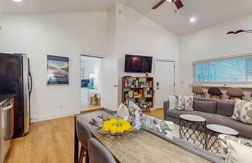 Saugatuck Condo | Hip, Cozy Garden & Lakeview Home w/Kitchenette, Furnished Patio, Great Location