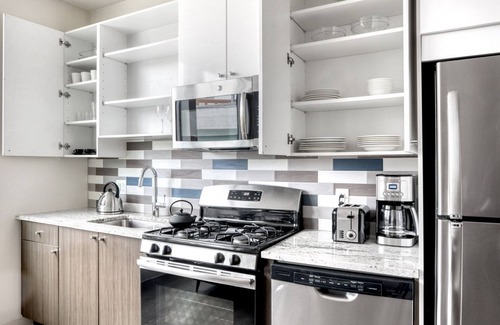 East Cambridge Apartment | Hip East Cambridge Studio w/Gym & W/D, near Lechmere T, by Blueground