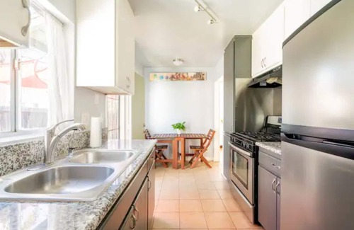 Normal Heights House | Hip & fun, cozy 2x1 mini-compound. Close 2 all!