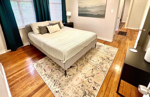 Hillcrest House | Hip Hillcrest Home - Restaurants, Shopping & Fun