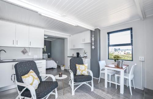 Yzerfontein Apartment | Hip-Nautic