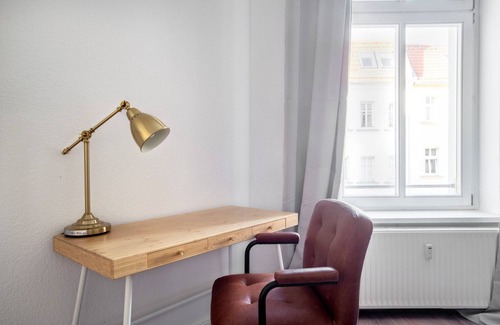 Prenzlauer Berg Apartment | Hip Prenzlauer Berg 2BR nr Volkspark Friedrichshain, by Blueground