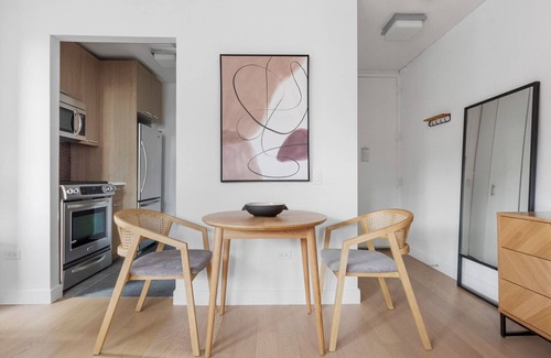 Tribeca Apartment | Hip Tribeca Studio w/Gym & Doorman, nr Freedom Tower, by Blueground