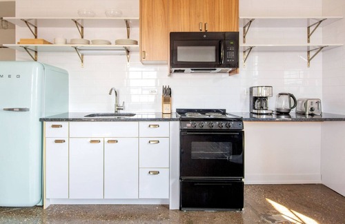 Uptown Apartment | Hip Uptown 1BR w/ Rooftop & Grills, nr Hospital & Beach, by Blueground