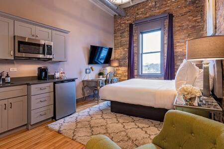 West Dundee Apartment | Hip Urban Loft - Small Town Charm -124 LOFTS #3