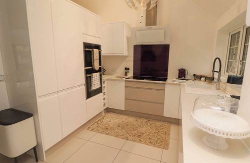 Merthyr Tydfil Cottage | Hiraeth