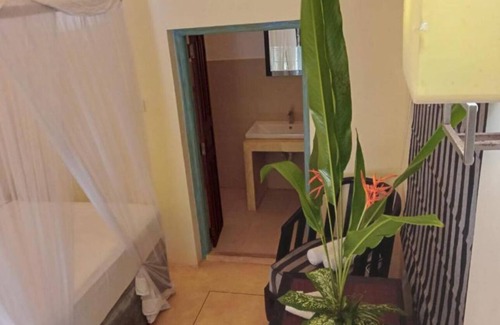 Dickwella Bed & Breakfast | Hiriketiya Cove Inn- 5 bedroom house w/breakfast included