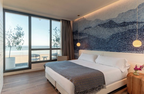 Deba Hotel | HIRU UHINAK HOTEL