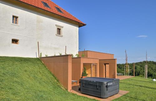 Spodnja Polskava Bed & Breakfast | Hisa 1624 - Adults Only