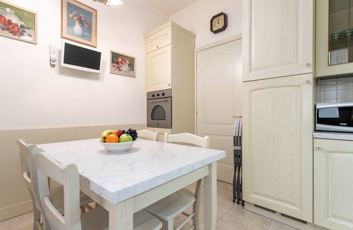 Dorsoduro Apartment | Historic 14th century Luxury Apartment