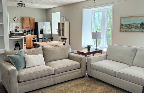 Lebanon - Pine Grove House | Historic 1803 Millstream House estate, newly renovated. 15 mins to Hershey!