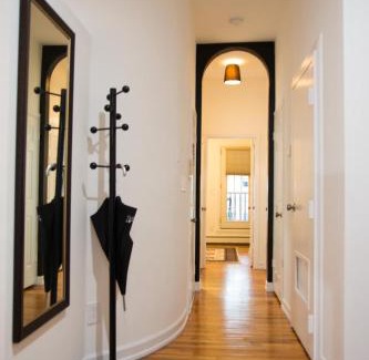 Paulus Hook Apartment | Historic 1869 Brownstone 15 min to NYC downtown
