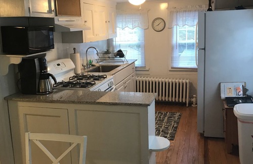 Southold House | Historic 2-bedroom upstairs apartment close to beaches, town and vineyards.