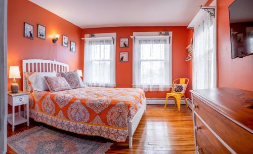 Bar Harbor Apartment | Historic 2 Cats Inn