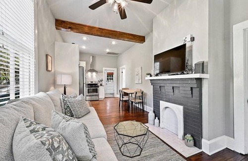 Beauregard Town Historic District House | Historic 2BD Home | Minutes From Downtown & LSU
