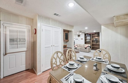Ederville House | Historic 3 Bedroom Home in Heart DFW w/Gameroom+