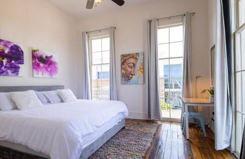 Faubourg Livaudais Apartment | Historic 3 bedroom just steps to St Charles & CBD