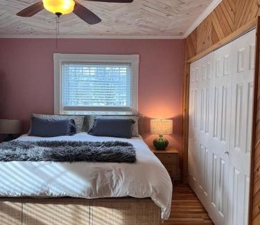 Fair Haven House | Historic 4 Bed 2 Bath Victorian Estate Fast Wifi