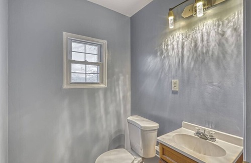 Warfordsburg House | Historic 4BR renovated home