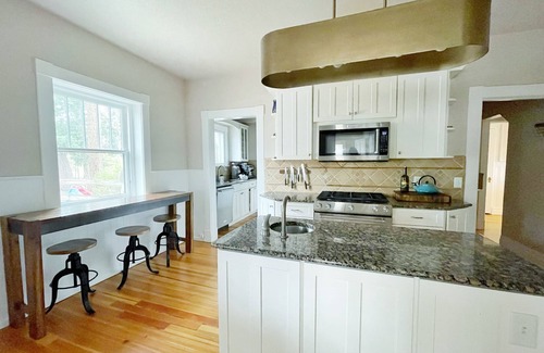 Broadmoor House | Historic 5-Bedroom Estate, steps from Broadmoor Hotel