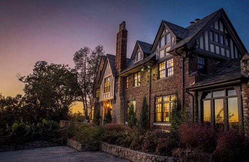 Downtown Tulsa House | Historic 7-bedroom Mansion on the Arkansas River