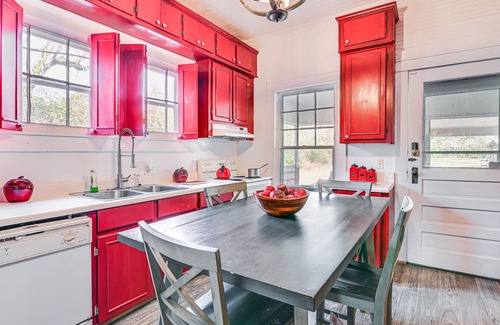 Aberdeen House | Historic Aberdeen Vacation Home w/Yard!