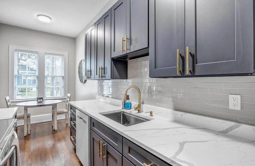 Riverside Apartment | Historic Apt - Blocks from Shoppes of Avondale!
