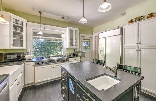 Kent House | Historic Auburn House on 37 Acres w/Private Lake!