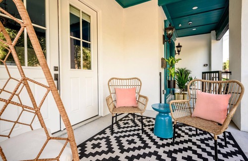 West End House | Historic B&B in the Heart of Austin: 3 Unique & Private Suites, Sleeps 10!